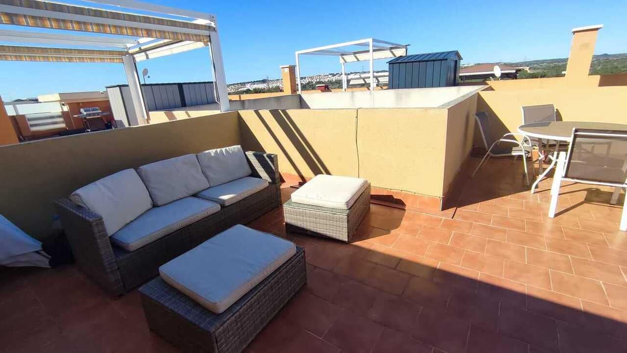 2 soverom Leilighet til salgs i Los Altos med svømmebasseng garasje - € 139 950 (Ref: 9758354)