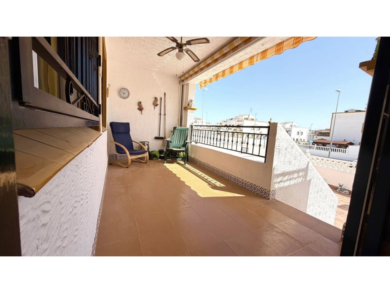 2 soverom Leilighet til salgs i Entre Naranjos med svømmebasseng - € 129 900 (Ref: 9762404)