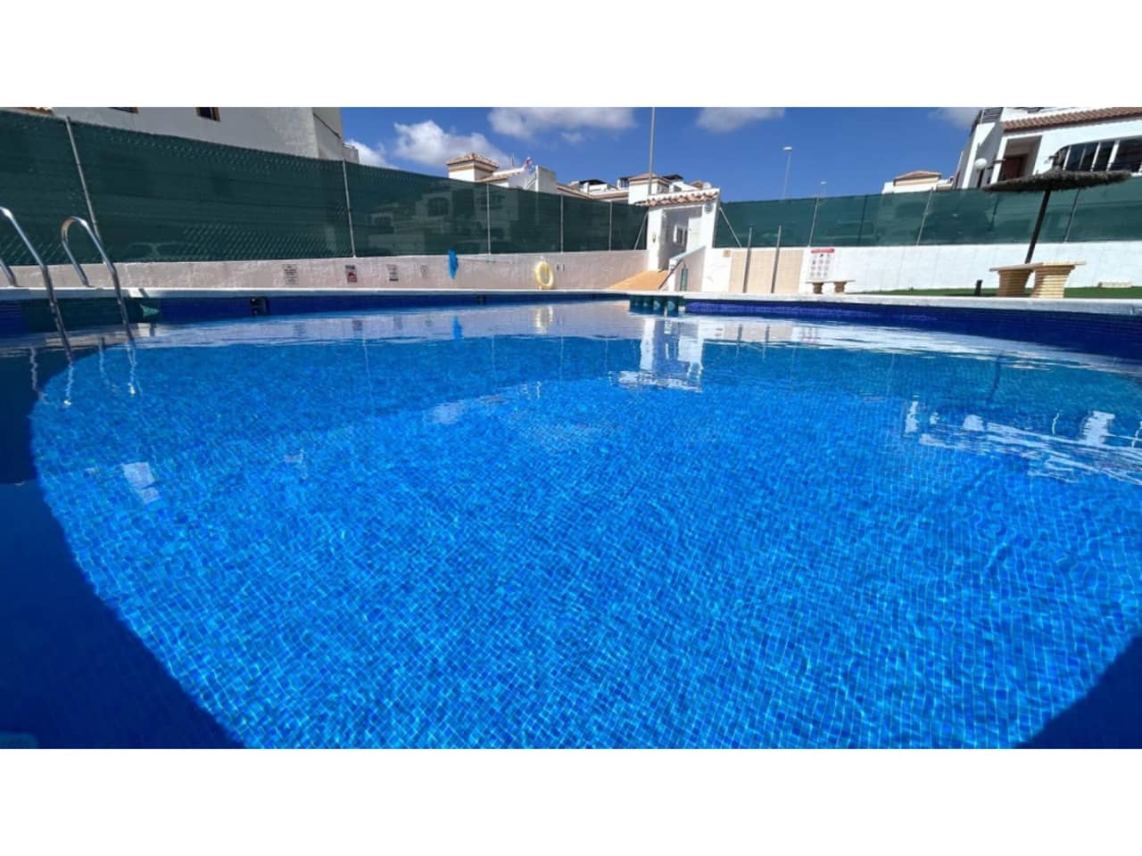 2 bedroom Apartment for sale in Vistabella with pool - € 135,000 (Ref: 9762488)