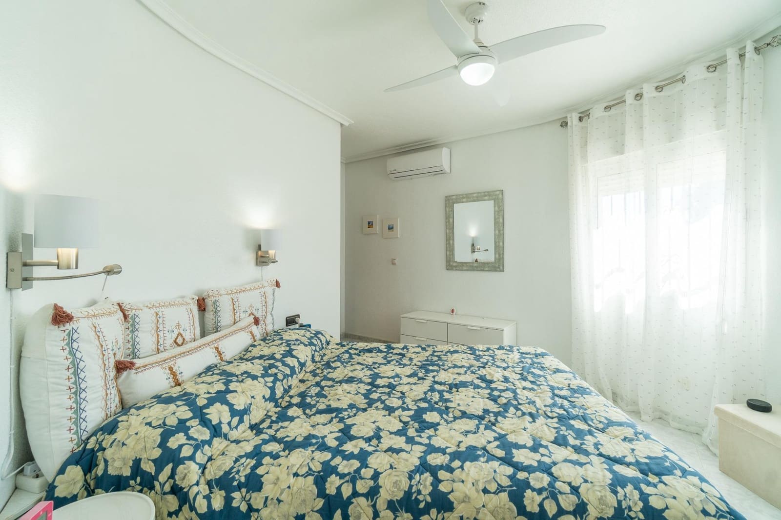 3 Zimmer Villa zu verkaufen in Orihuela Costa mit Pool Garage - 640.000 € (Ref: 9763912)