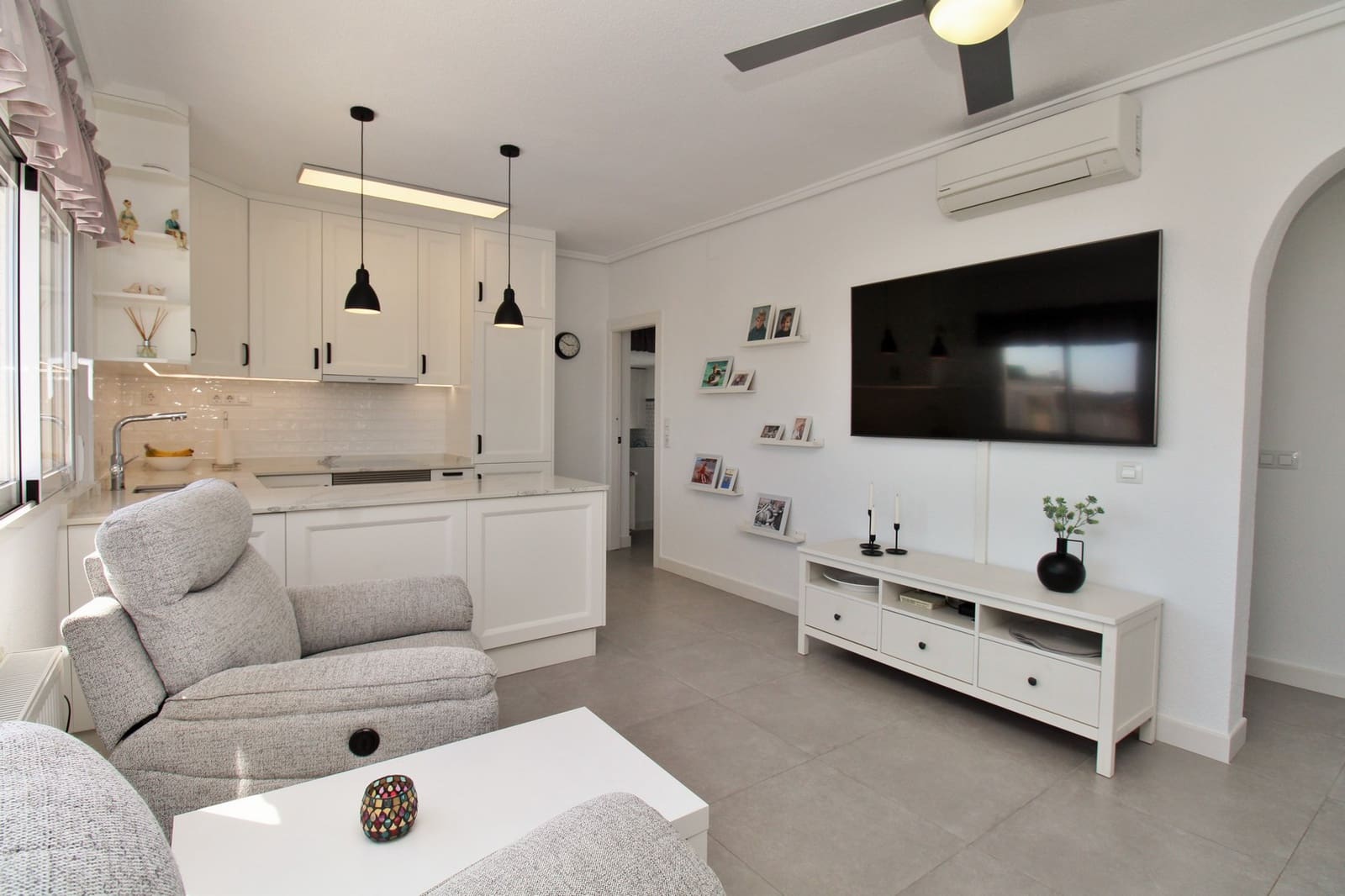 3 soveværelse Villa til salg i Villamartin med swimmingpool - € 499.000 (Ref: 9763917)