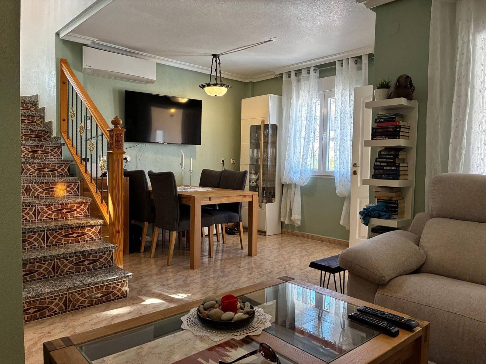 3 bedroom Semi-detached Villa for sale in Orihuela Costa with pool - € 249,950 (Ref: 9764852)