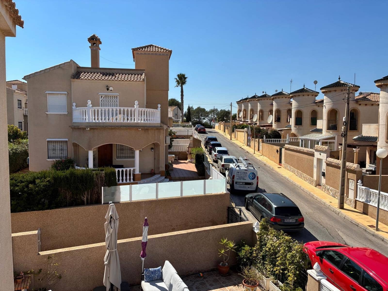 3 bedroom Semi-detached Villa for sale in Orihuela Costa with pool - € 249,950 (Ref: 9764852)