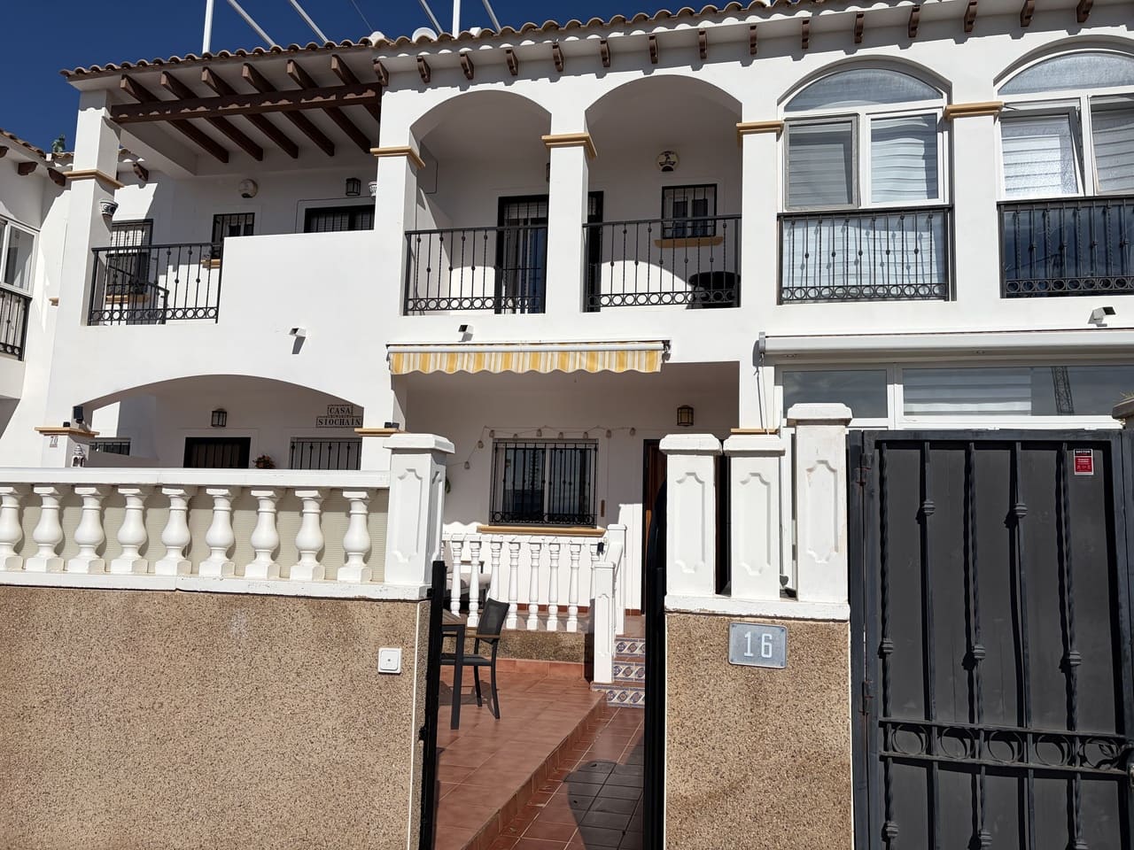 2 soveværelse Byhus til salg i Orihuela Costa med swimmingpool garage - € 179.950 (Ref: 9771878)