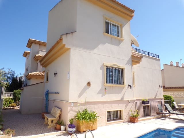 5 quarto Moradia para venda em San Miguel de Salinas com piscina - 349 995 € (Ref: 9784815)