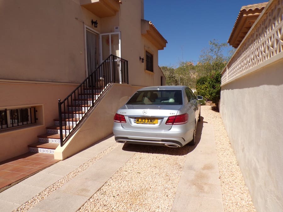 5 quarto Moradia para venda em San Miguel de Salinas com piscina - 349 995 € (Ref: 9784815)