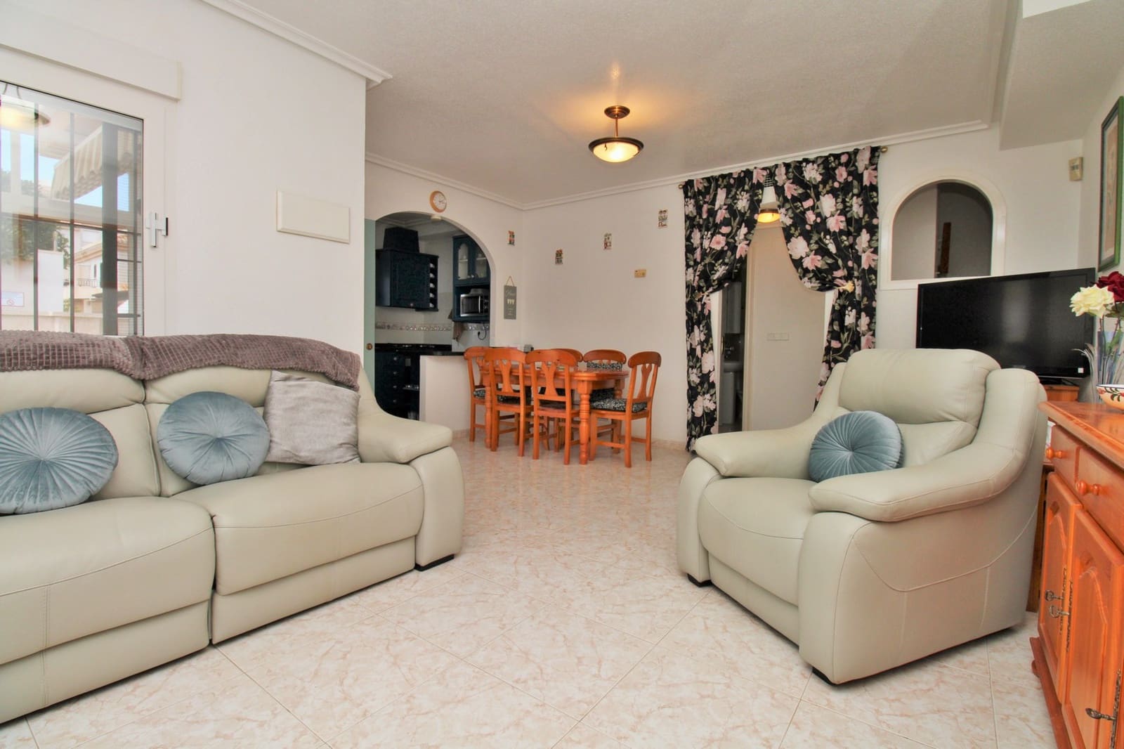 3 bedroom Townhouse for sale in Playa Flamenca with pool - € 249,950 (Ref: 9784828)