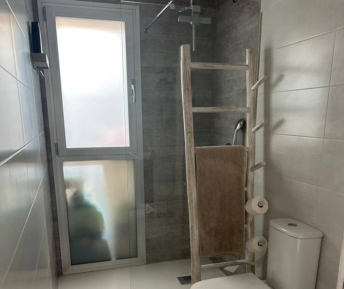 3 sovrum Villa till salu i Daya Vieja med pool - 359 000 € (Ref: 9793823)