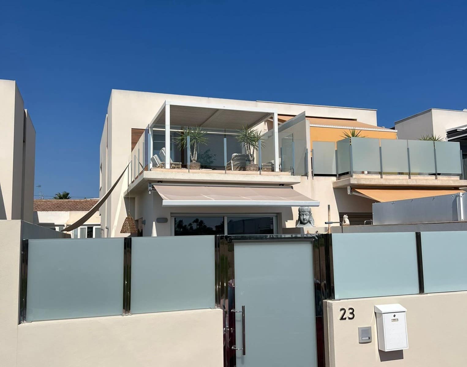 3 sovrum Villa till salu i Daya Vieja med pool - 359 000 € (Ref: 9793823)