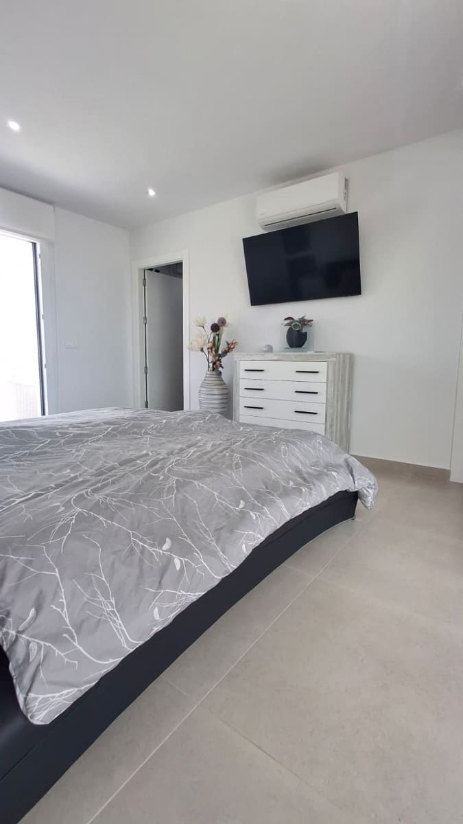 3 slaapkamer Villa te koop in Orihuela met zwembad - € 515.000 (Ref: 9803841)