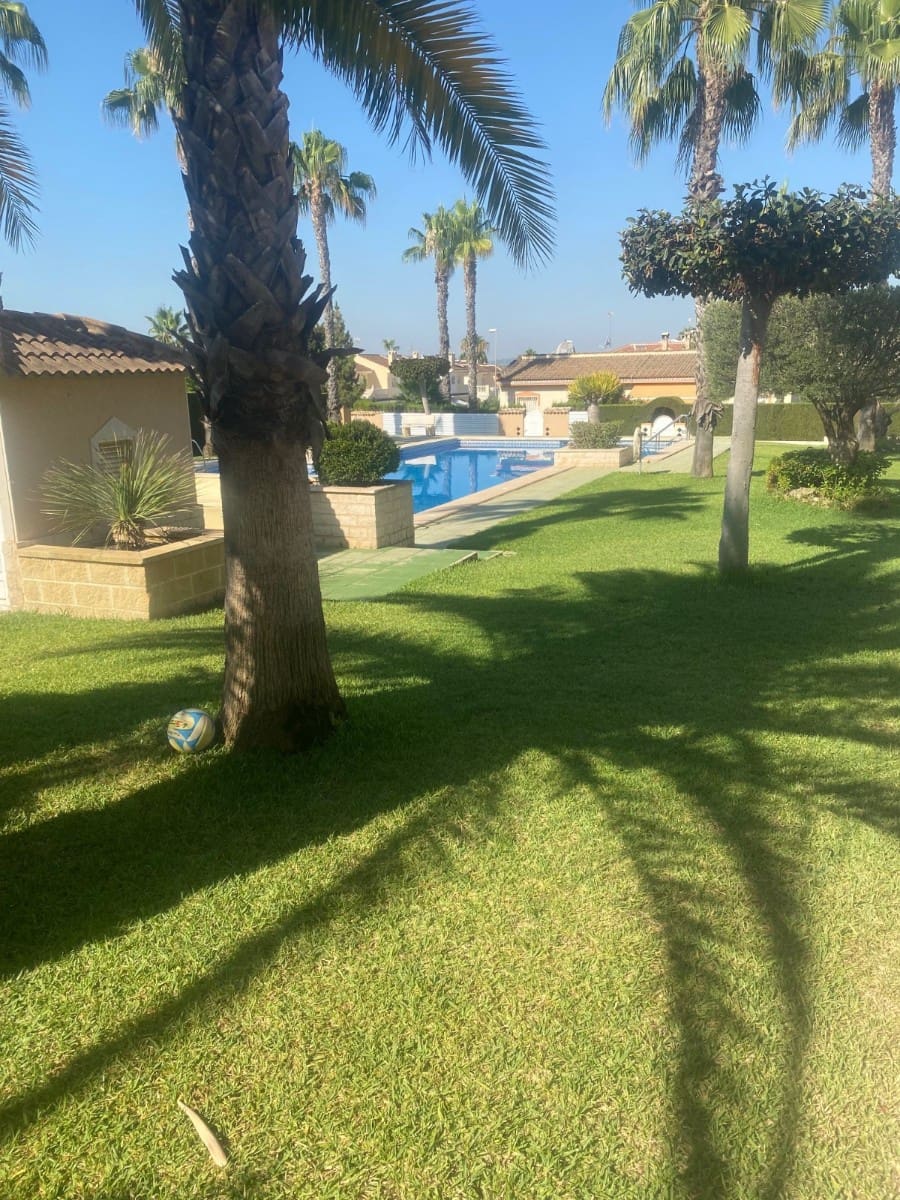 2 Zimmer Haus zu verkaufen in Ciudad Quesada mit Pool - 198.000 € (Ref: 9806718)