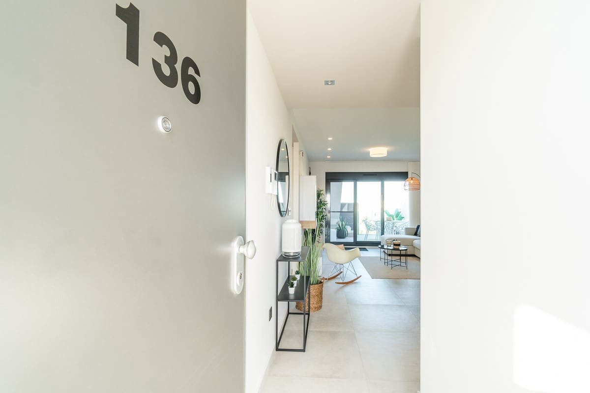 2 quarto Apartamento para venda em El Raso com piscina - 295 000 € (Ref: 9829886)