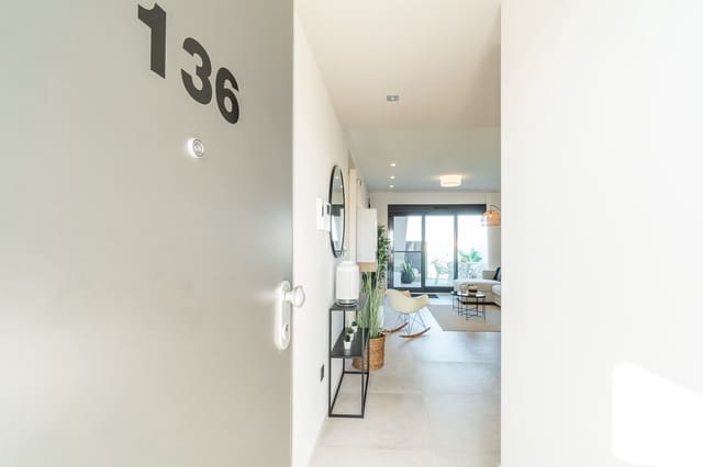 2 quarto Apartamento para venda em El Raso, Guardamar del Segura com piscina - 295 000 € (Ref: 9829886)