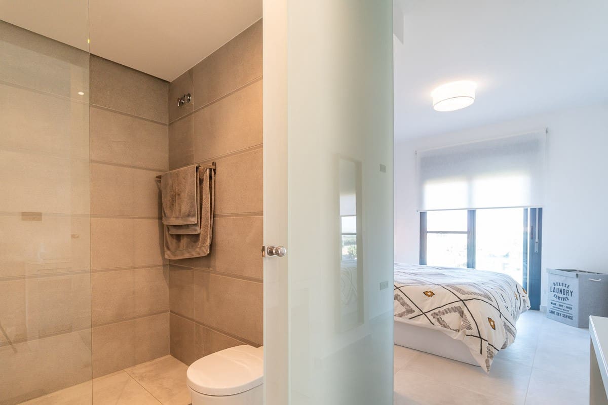 2 quarto Apartamento para venda em El Raso com piscina - 295 000 € (Ref: 9829886)