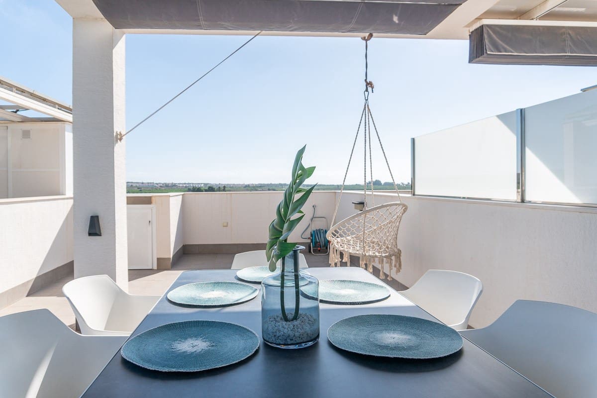 2 quarto Apartamento para venda em El Raso com piscina - 295 000 € (Ref: 9829886)