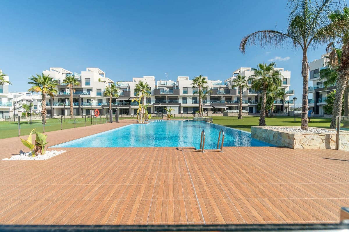2 quarto Apartamento para venda em El Raso com piscina - 295 000 € (Ref: 9829886)