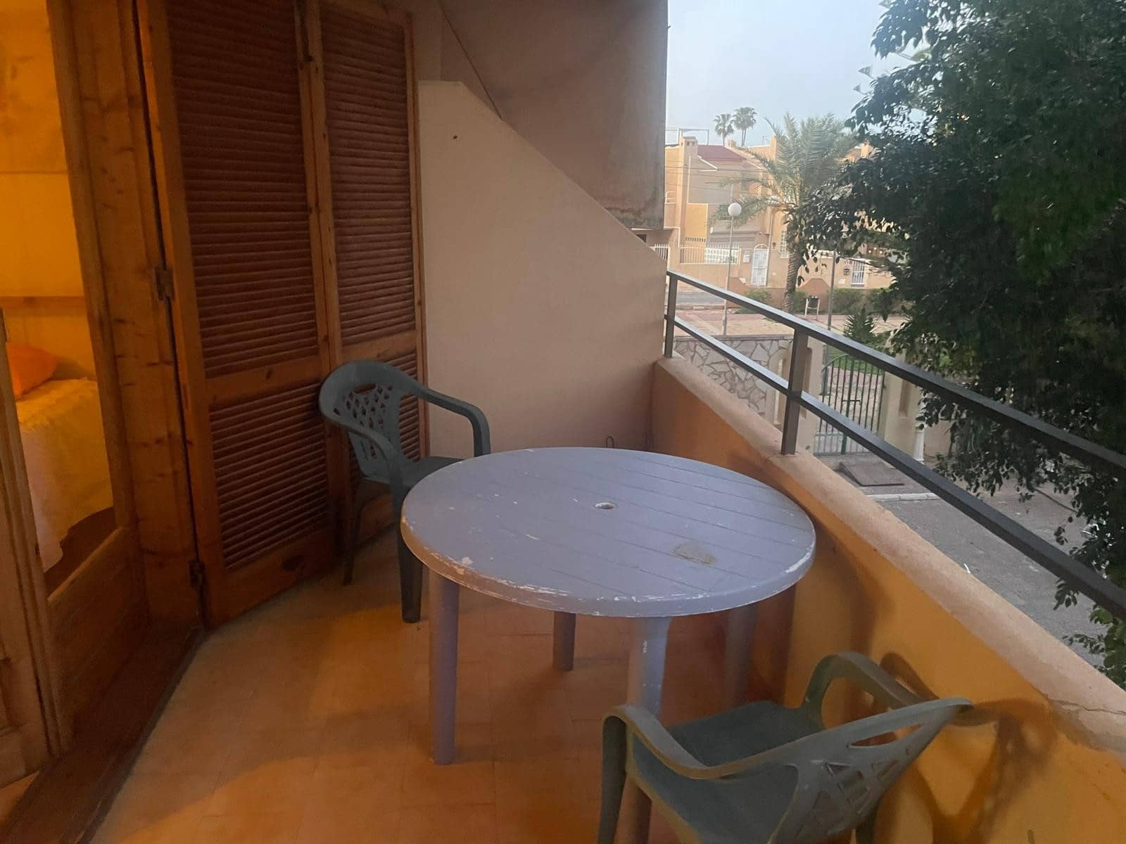 Apartment for sale in Torrevieja with pool - € 85,000 (Ref: 9830145)