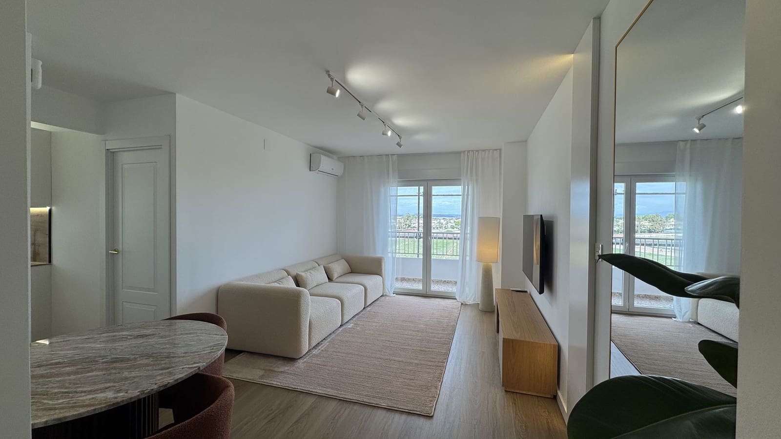 2 bedroom Apartment for sale in Punta Prima with pool - € 235,000 (Ref: 9830147)