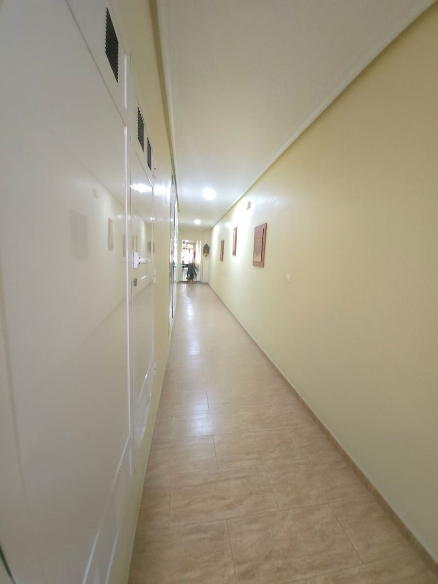 3 bedroom Apartment for sale in Almoradi - € 134,999 (Ref: 9830155)