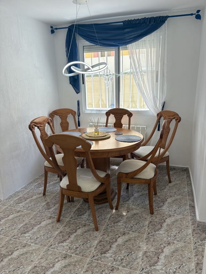 3 soveværelse Byhus til salg i Villamartin med swimmingpool - € 239.995 (Ref: 9830170)