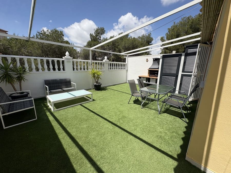 3 soveværelse Byhus til salg i Villamartin med swimmingpool - € 239.995 (Ref: 9830170)