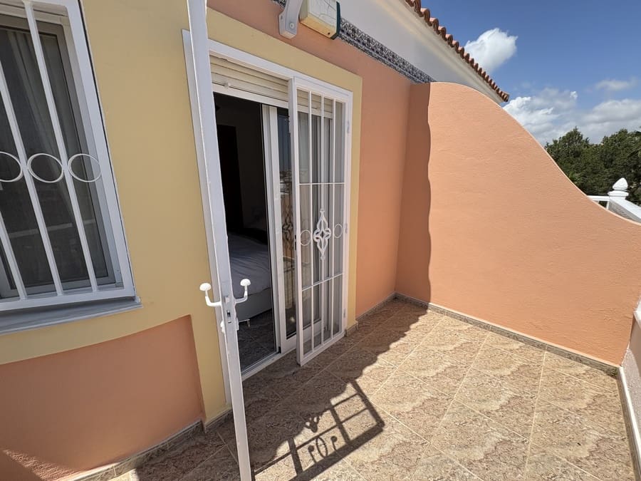 3 soveværelse Byhus til salg i Villamartin med swimmingpool - € 239.995 (Ref: 9830170)