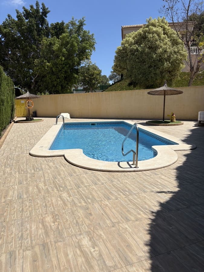 3 soveværelse Byhus til salg i Villamartin med swimmingpool - € 239.995 (Ref: 9830170)