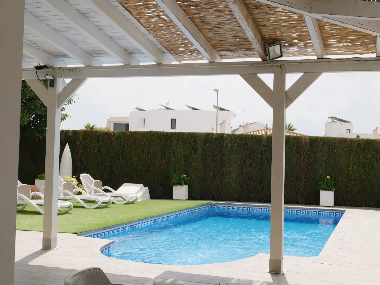 3 bedroom Villa for sale in San Fulgencio with pool - € 495,000 (Ref: 9830178)