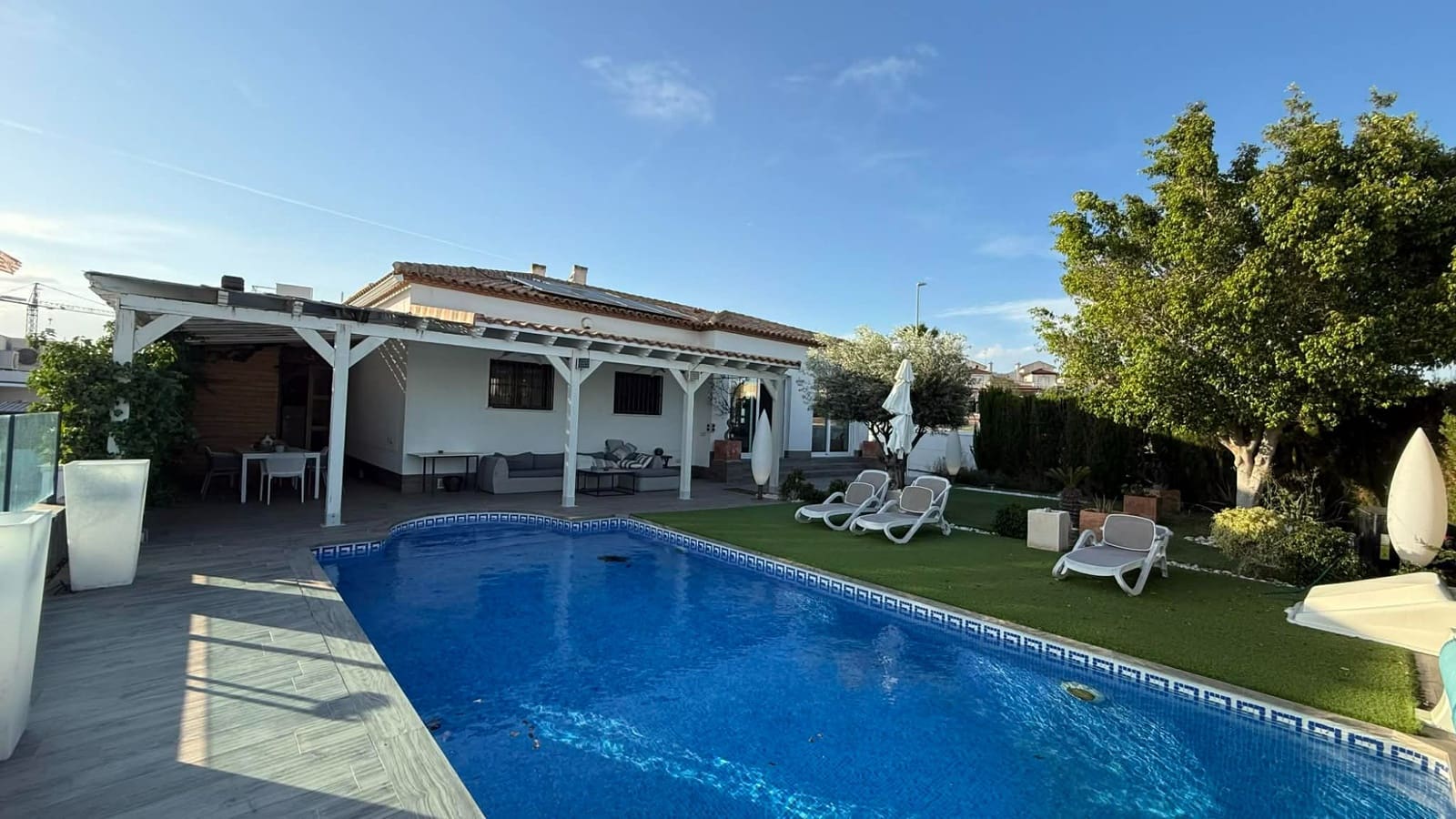 3 bedroom Villa for sale in San Fulgencio with pool - € 495,000 (Ref: 9830178)
