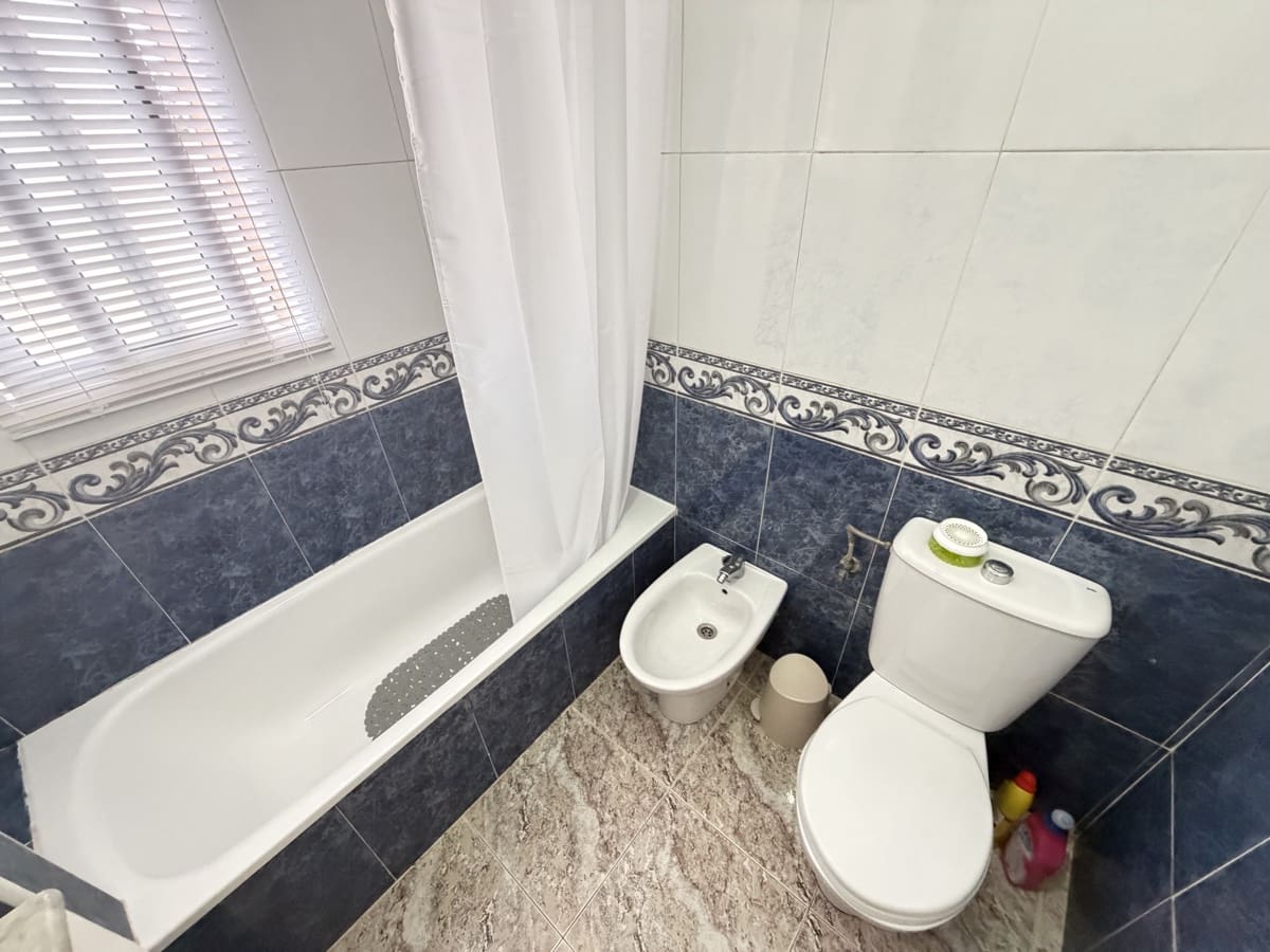 2 soveværelse Byhus til salg i Villamartin med swimmingpool - € 179.995 (Ref: 9830181)