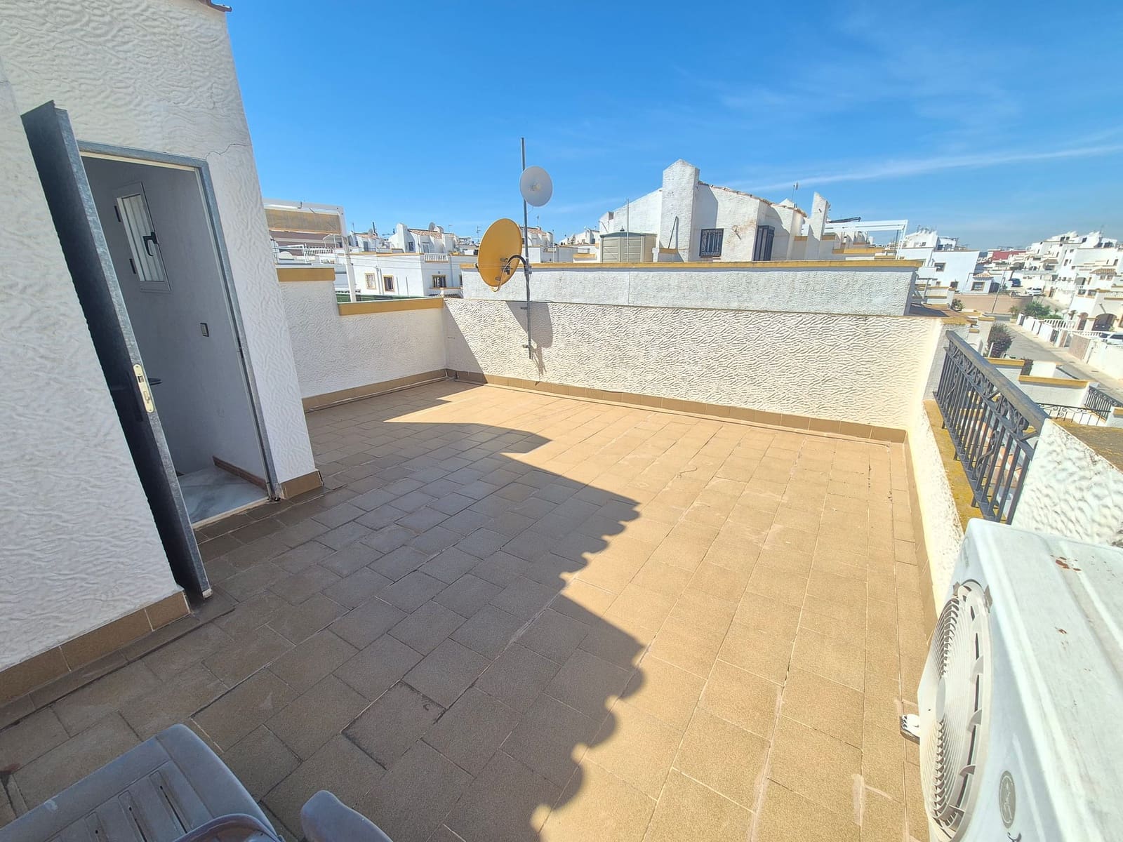 Pareado de 3 habitaciones en Los Altos en venta con piscina - 189.950 € (Ref: 9844240)