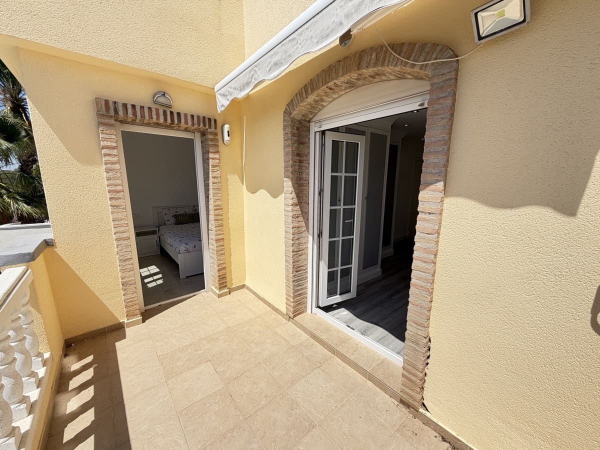 4 Zimmer Villa zu verkaufen in Las Ramblas Golf mit Pool - 349.995 € (Ref: 9850169)