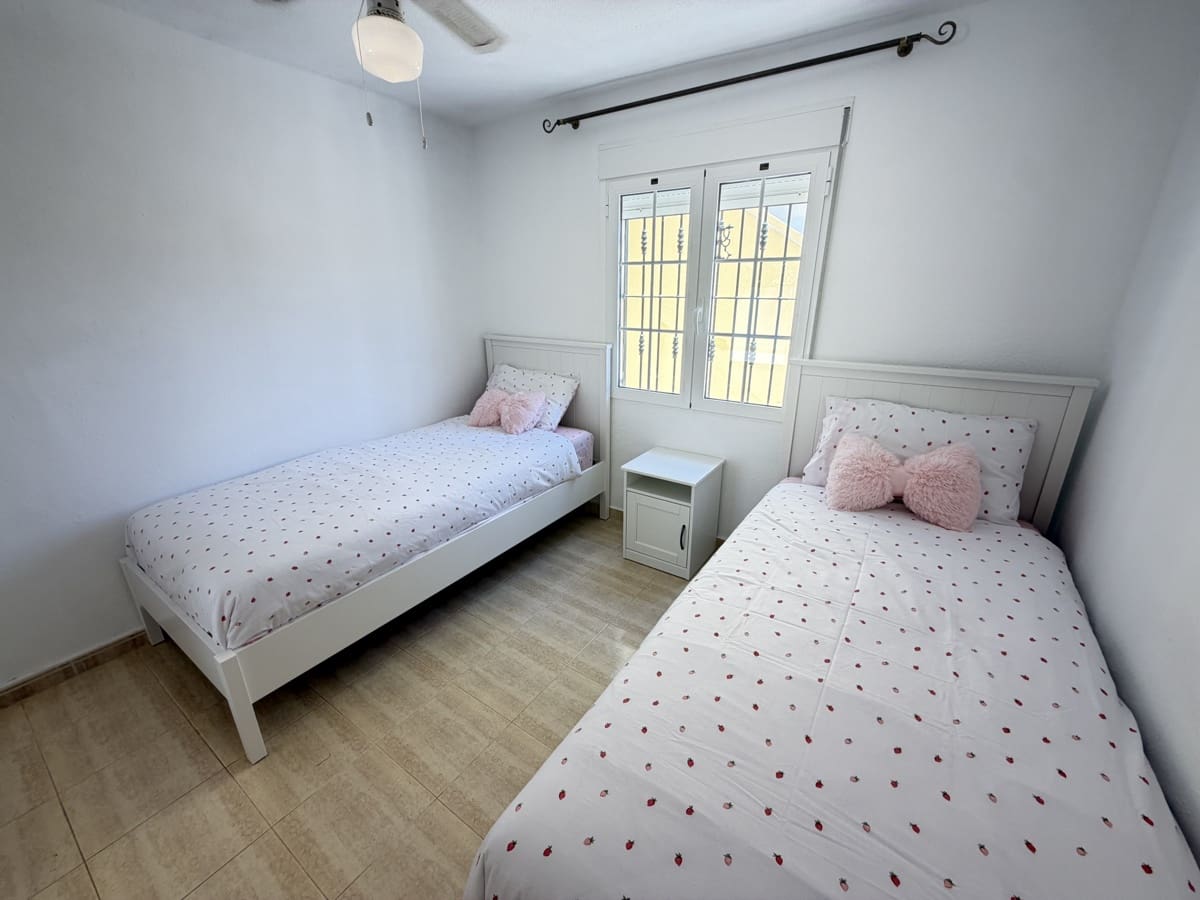 4 Zimmer Villa zu verkaufen in Las Ramblas Golf mit Pool - 349.995 € (Ref: 9850169)