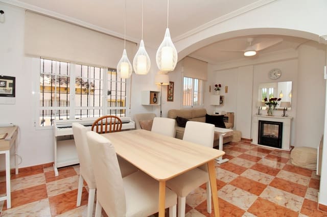 2 bedroom Townhouse for sale in Cabo Roig, Orihuela with pool - € 219,900 (Ref: 9856234)