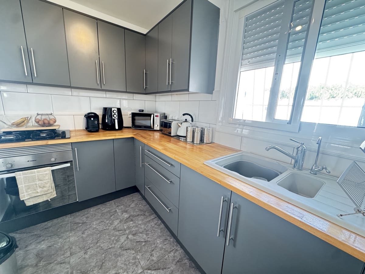 2 makuuhuone Huvila myytävänä paikassa Alicante kaupunki mukana uima-altaan - 299 995 € (Ref: 9856238)