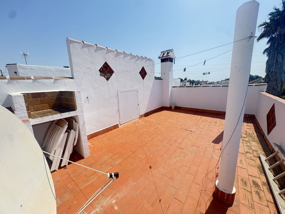 2 makuuhuone Huvila myytävänä paikassa Alicante kaupunki mukana uima-altaan - 299 995 € (Ref: 9856238)
