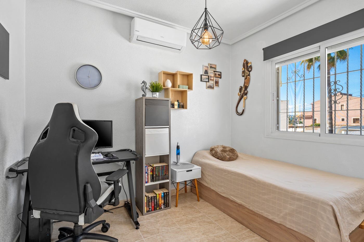Pareado de 3 habitaciones en Benijófar en venta con piscina - 229.000 € (Ref: 9856267)