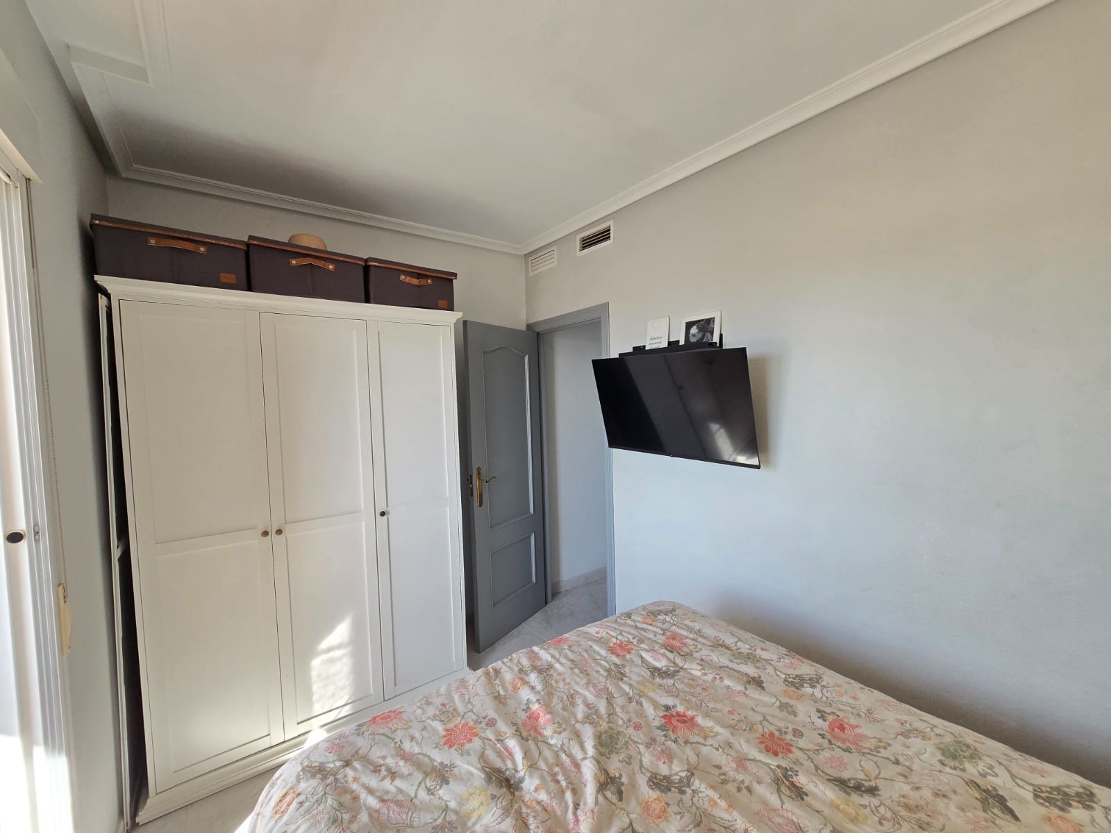 3 bedroom Apartment for sale in Los Montesinos with pool - € 145,000 (Ref: 9856270)