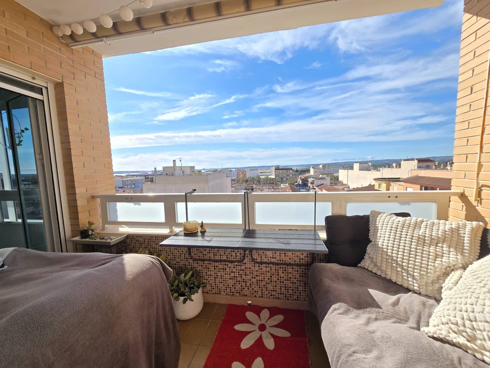 3 bedroom Apartment for sale in Los Montesinos with pool - € 145,000 (Ref: 9856270)