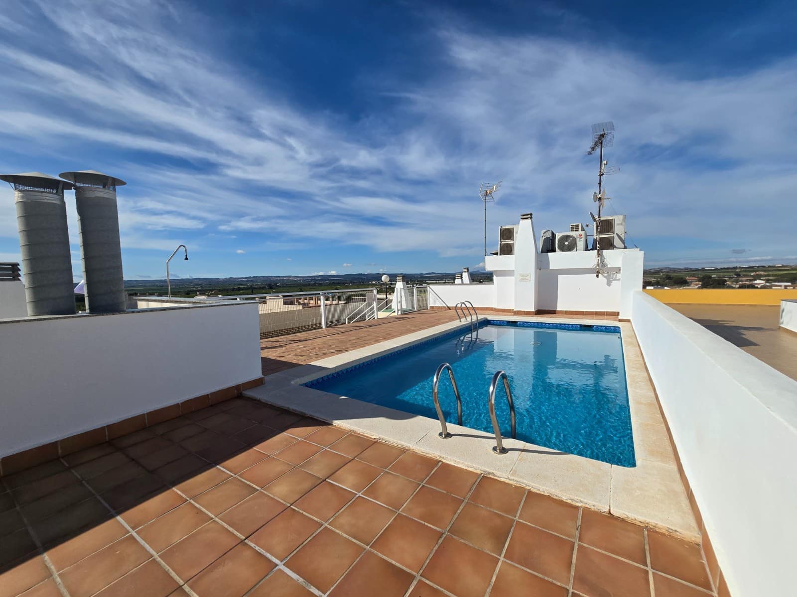 3 bedroom Apartment for sale in Los Montesinos with pool - € 145,000 (Ref: 9856270)