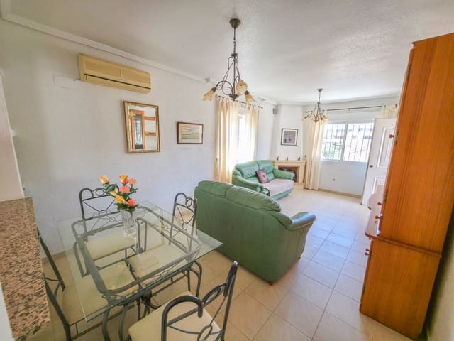 4 soveværelse Villa til salg i Villamartin, Orihuela med swimmingpool garage - € 229.950 (Ref: 9861212)