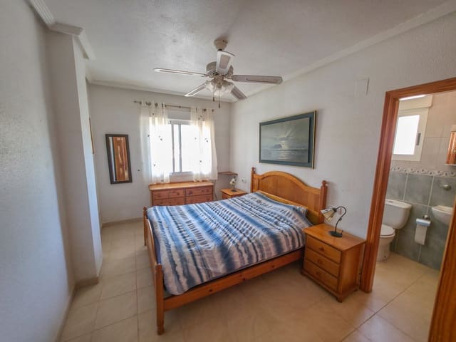 4 soveværelse Villa til salg i Villamartin, Orihuela med swimmingpool garage - € 229.950 (Ref: 9861212)