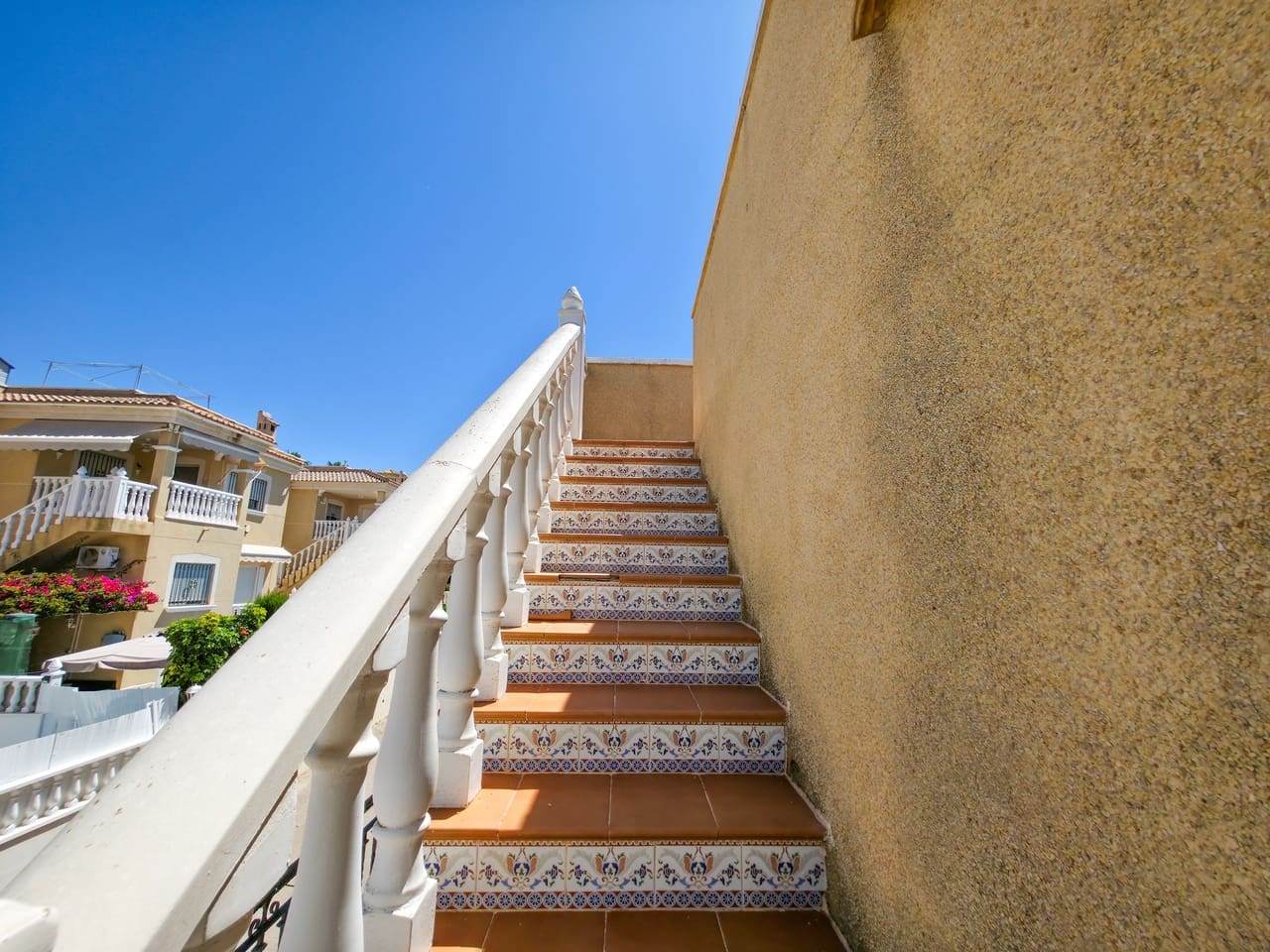 4 soveværelse Villa til salg i Villamartin med swimmingpool garage - € 229.950 (Ref: 9861212)