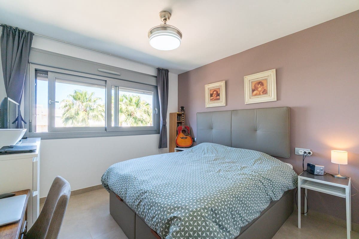 2 soverom Leilighet til salgs i Vistabella med svømmebasseng - € 249 900 (Ref: 9861430)