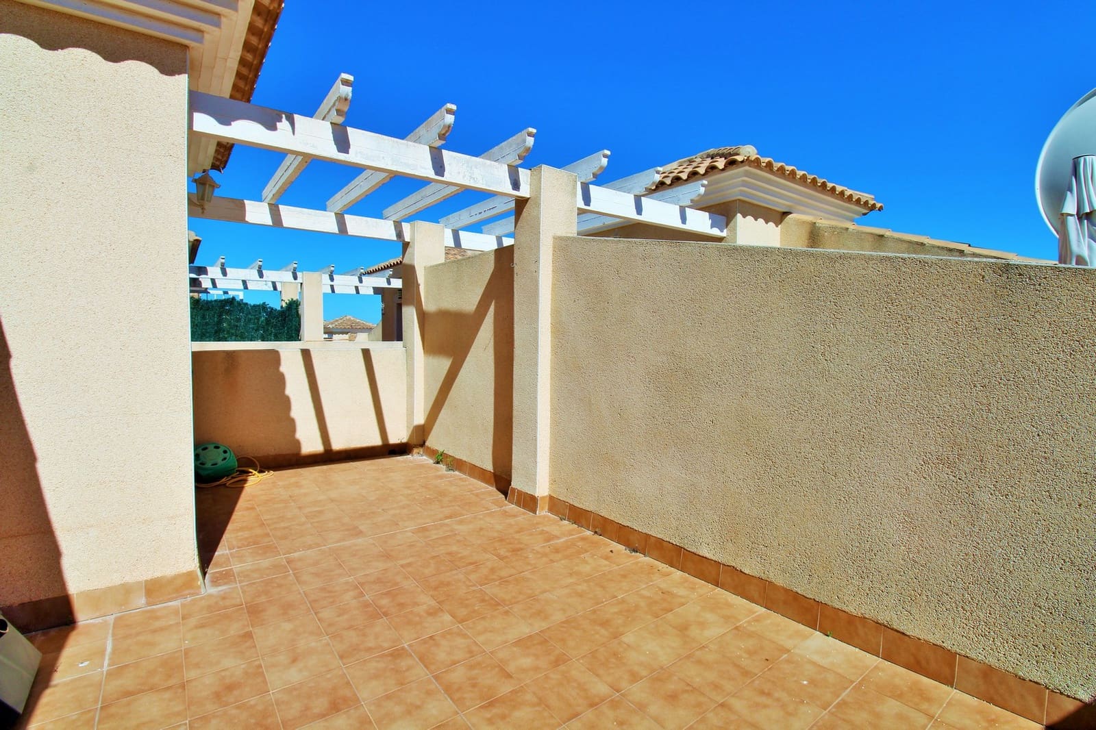 2 soveværelse Byhus til salg i Villamartin med swimmingpool - € 162.995 (Ref: 9861432)