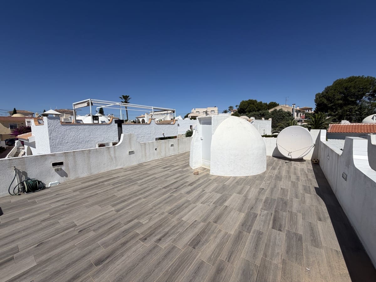 2 soveværelse Villa til salg i Blue Lagoon med swimmingpool - € 249.000 (Ref: 9861944)