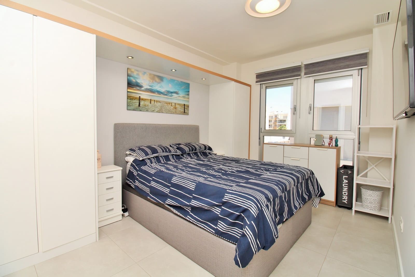 2 soveværelse Lejlighed til salg i Villamartin med swimmingpool - € 249.999 (Ref: 9868035)