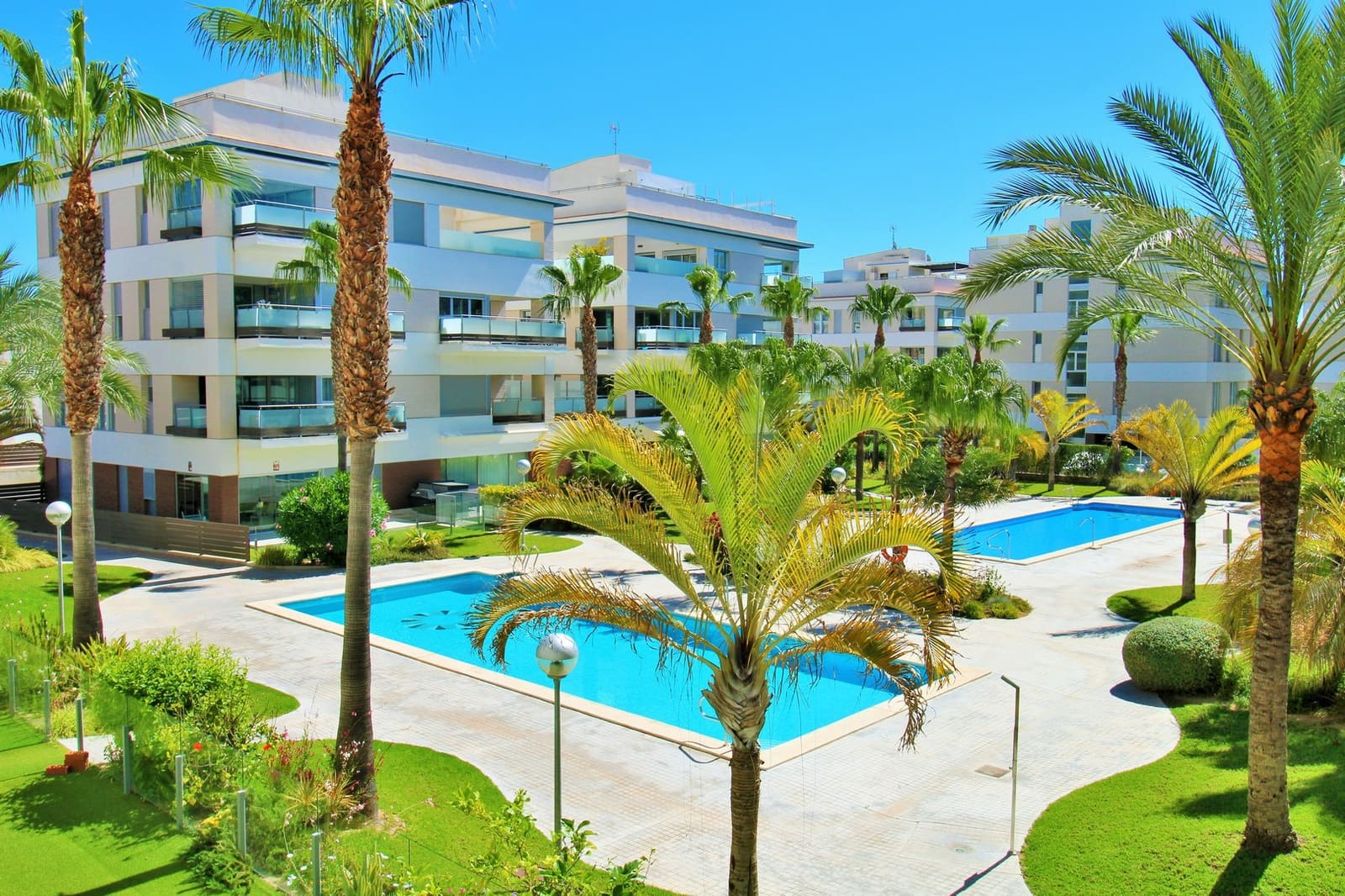 2 soveværelse Lejlighed til salg i Villamartin med swimmingpool - € 249.999 (Ref: 9868035)