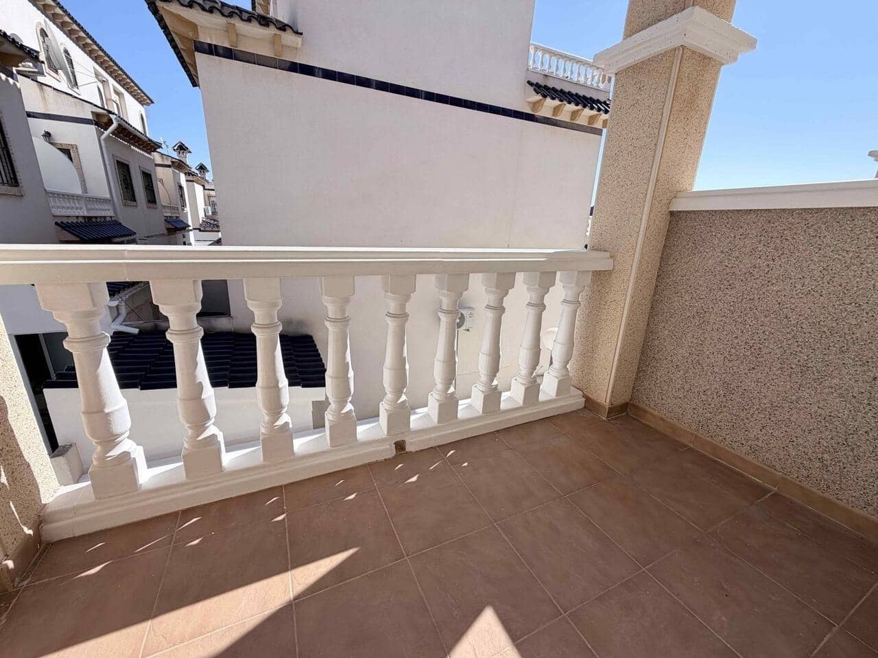 3 bedroom Townhouse for sale in Orihuela Costa with pool - € 199,000 (Ref: 9874236)
