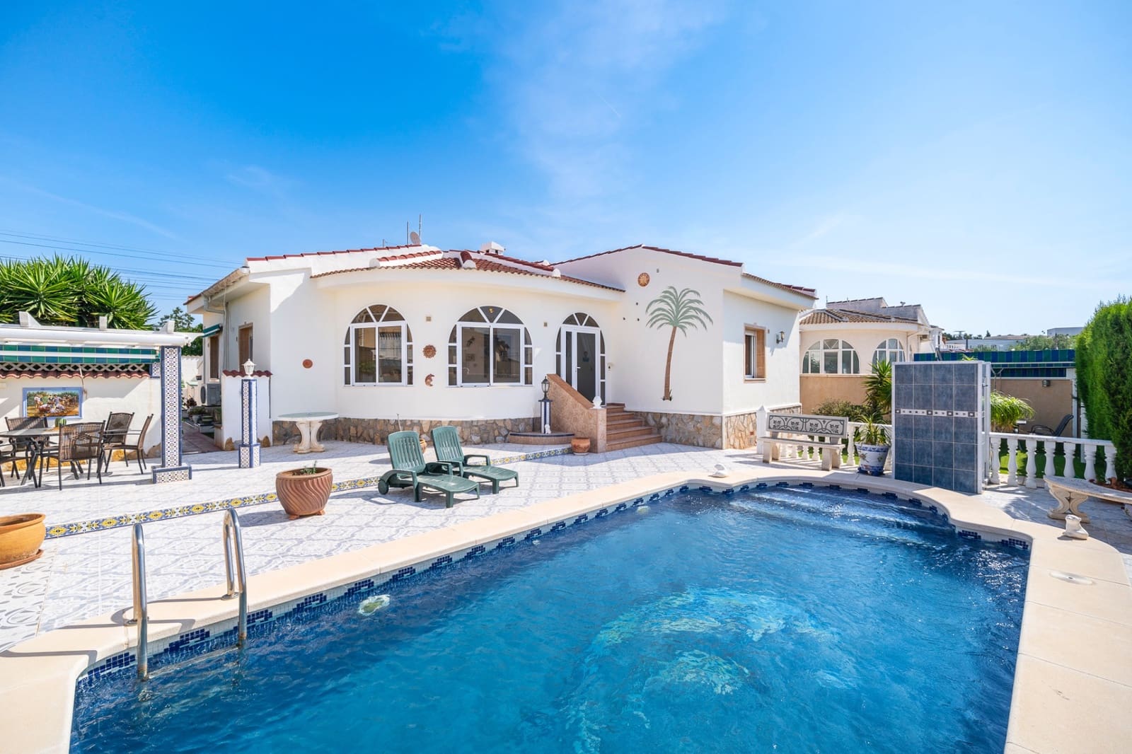3 bedroom Villa for sale in Ciudad Quesada with pool - € 399,000 (Ref: 9877479)